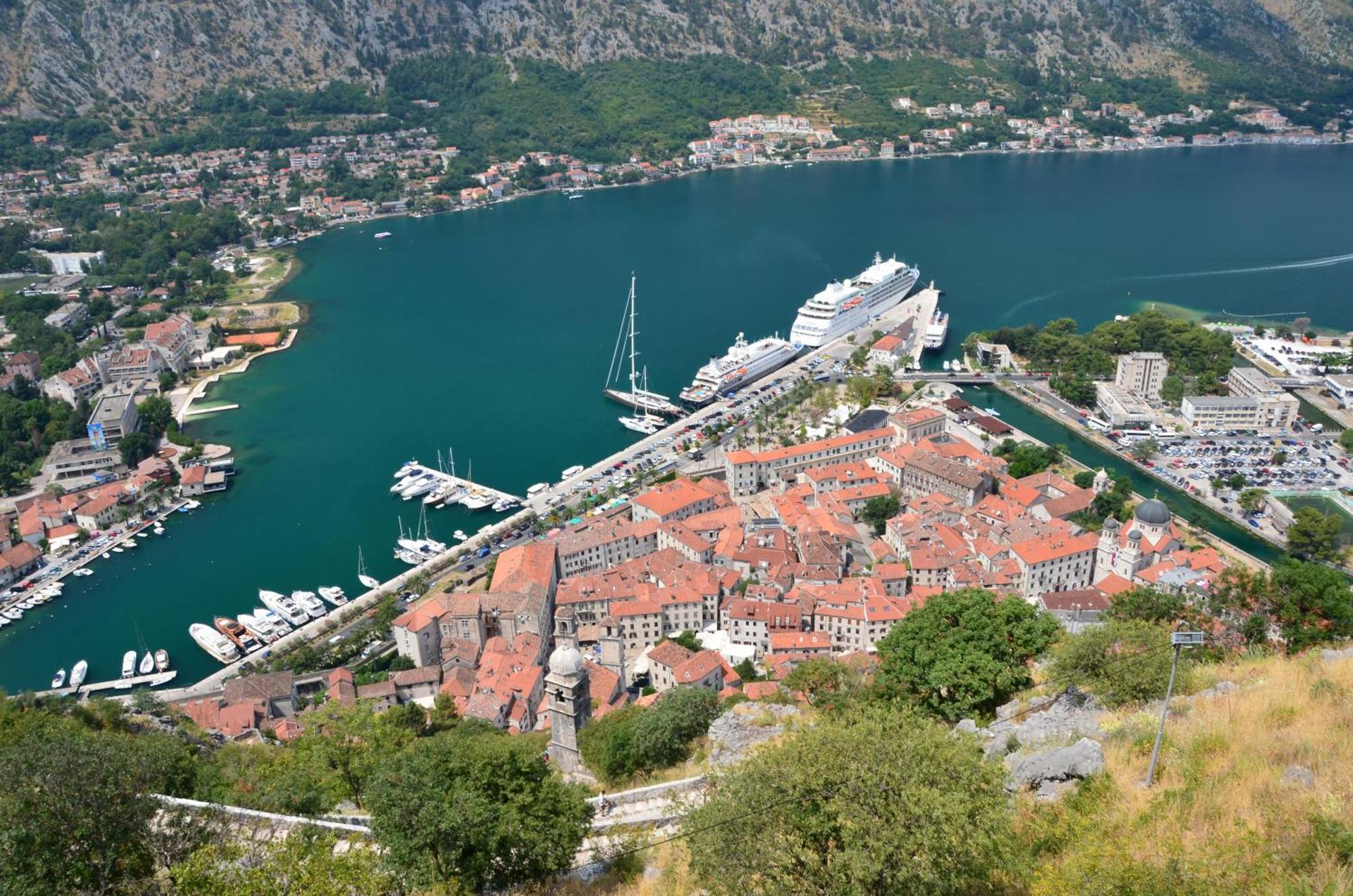 Cozy Nest, 350M To Beach, Free Parking, Wi-Fi Kotor Exterior foto